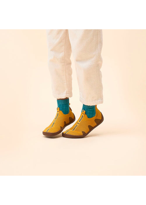 Lasten nauhattomat paljasjalkatennarit - Slipper Knit Flinky Tiger, keltainen, vegaaninen
