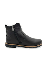 Chelsea ankle boots - black soft leather, low sole