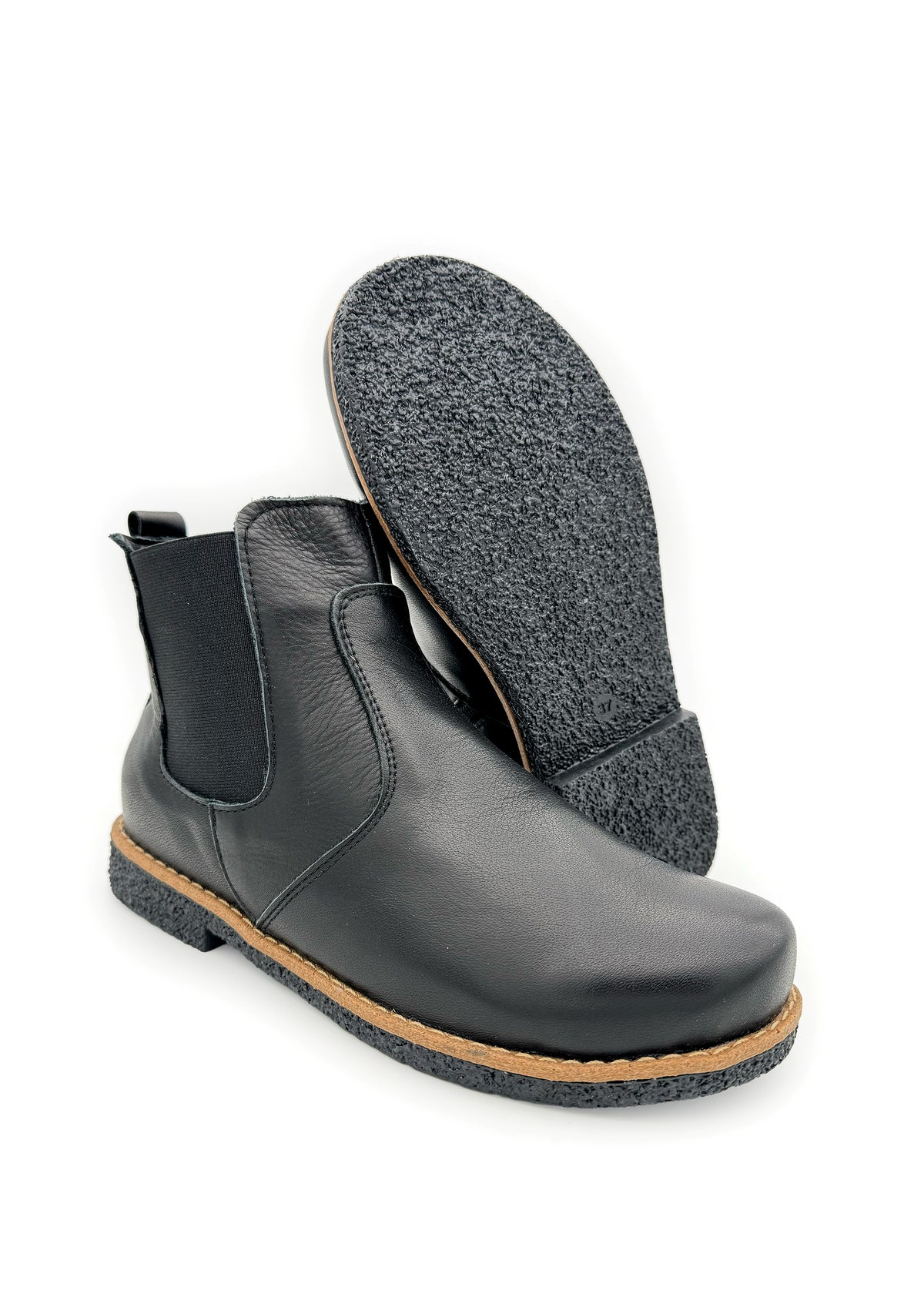Chelsea ankle boots - black soft leather, low sole