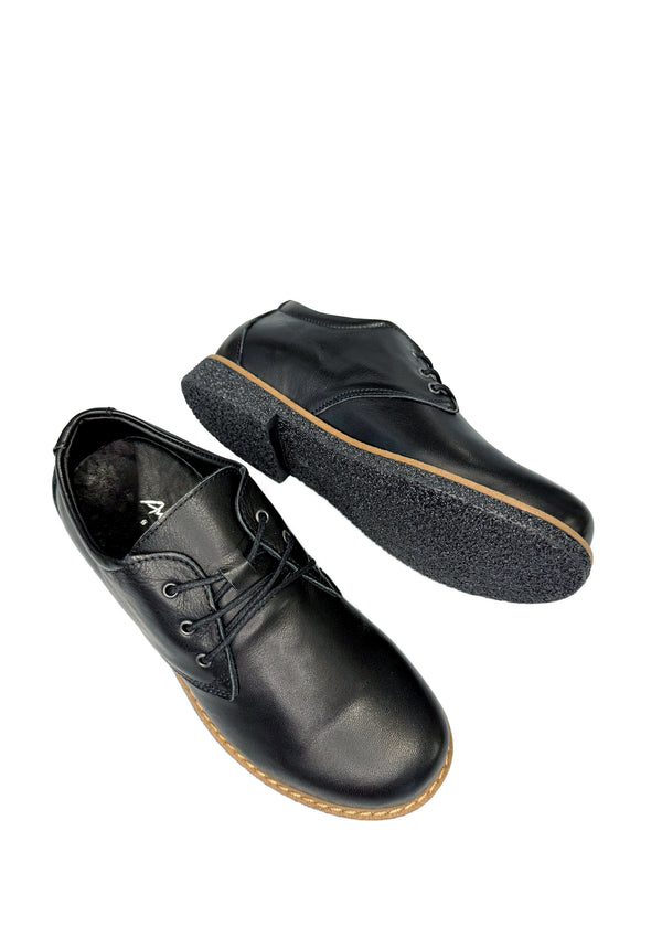 Kävelykengät - musta nahka, pyöreät nauhat