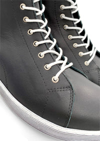 Sneakers with handles - black