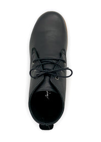 Walking shoes with a low shaft - black leather