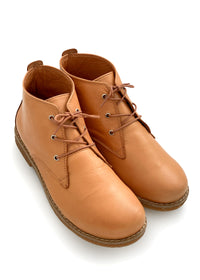 Walking shoes with a low shaft - cognac brown leather