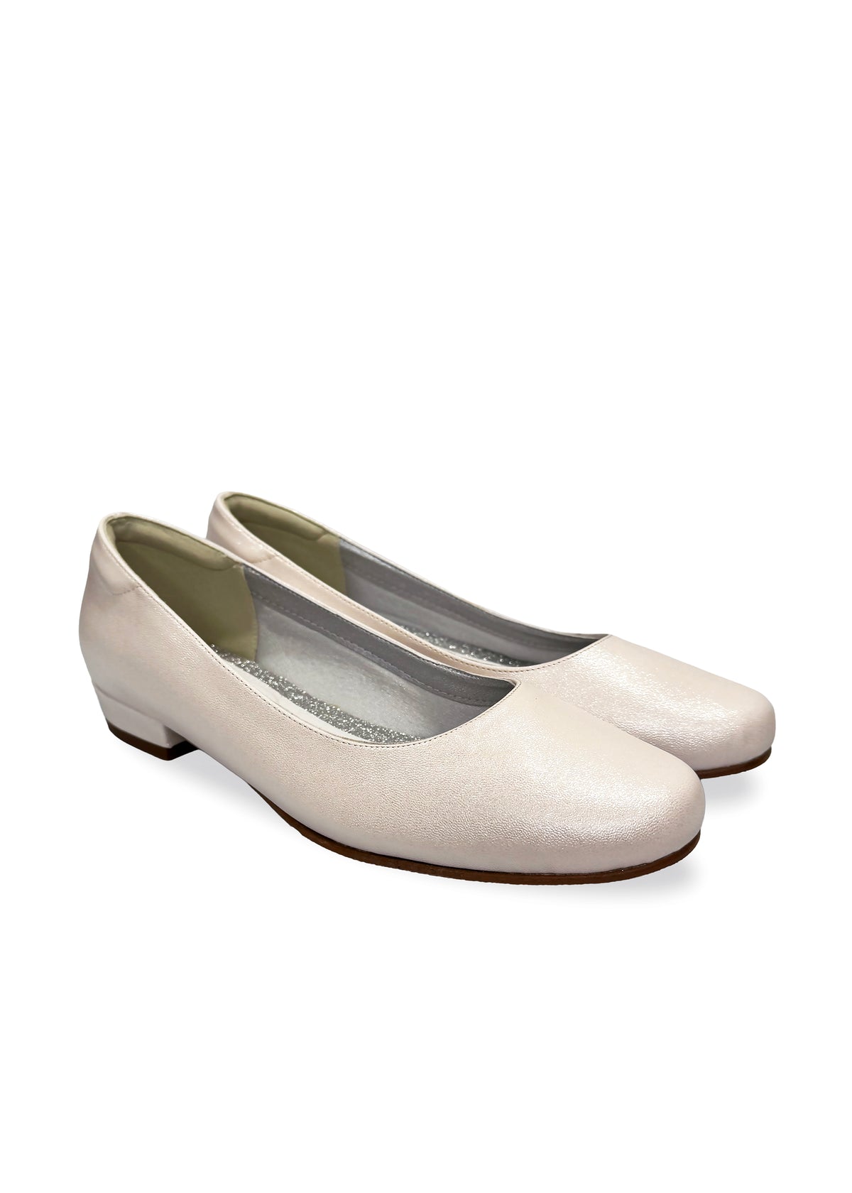 Low pumps - shimmering light