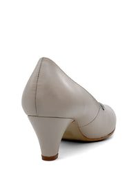 Open toe shoes with a low heel - nude, faintly shimmering