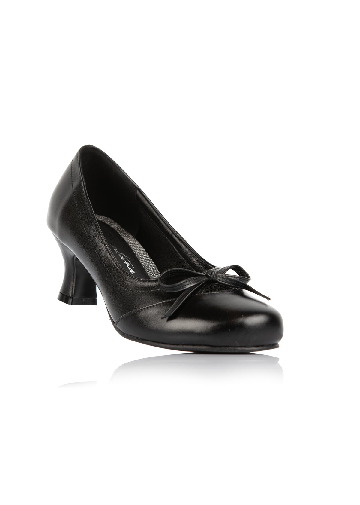 Rusettiavokkaat - musta nahka, laaja lesti