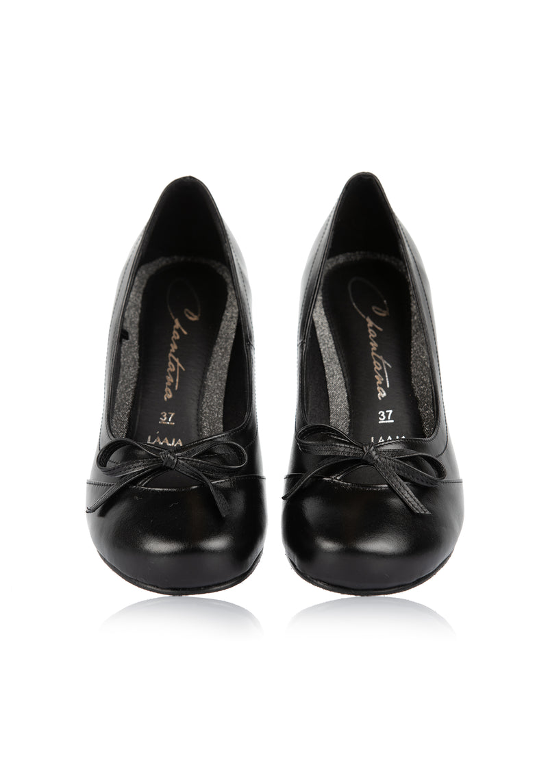 Rusettiavokkaat - musta nahka, laaja lesti