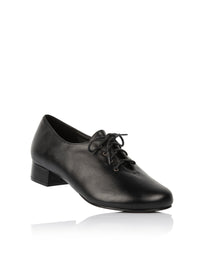 Kävelykengät matalalla korolla - musta nahka, laaja lesti