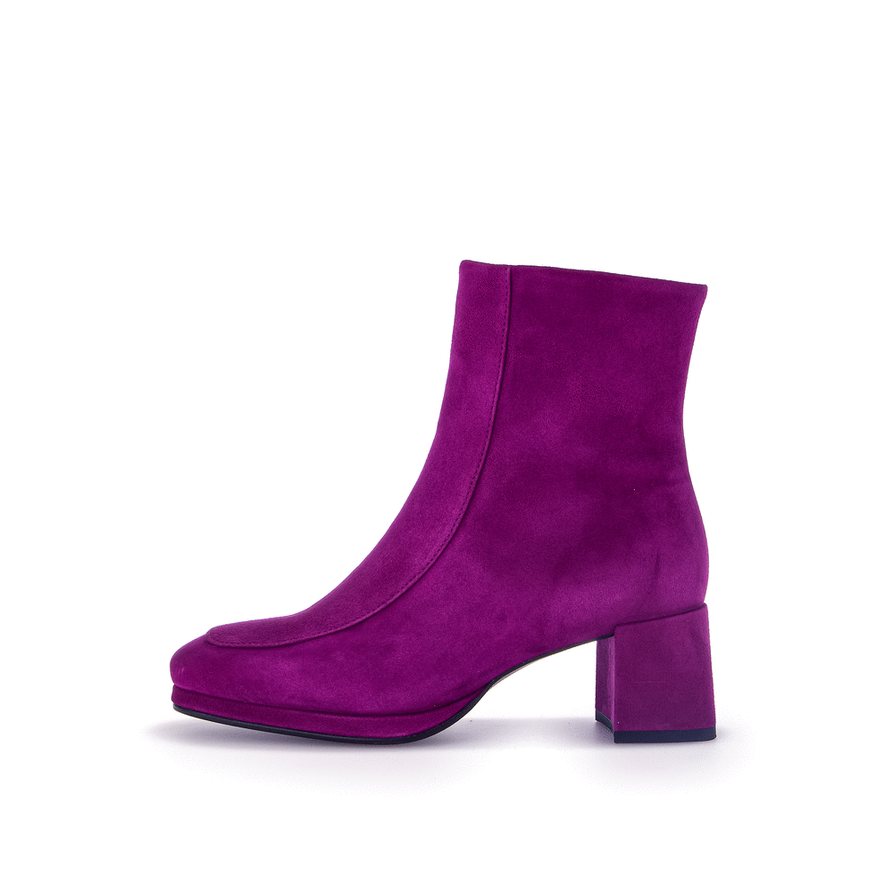 Ankle boots with stud heel - purple