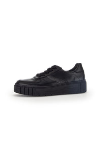 Sneakers with a thick sole - black