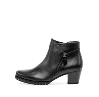 Ankle boots with stud heel - black