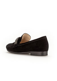 Loafers med silverrem - svart nubuckläder