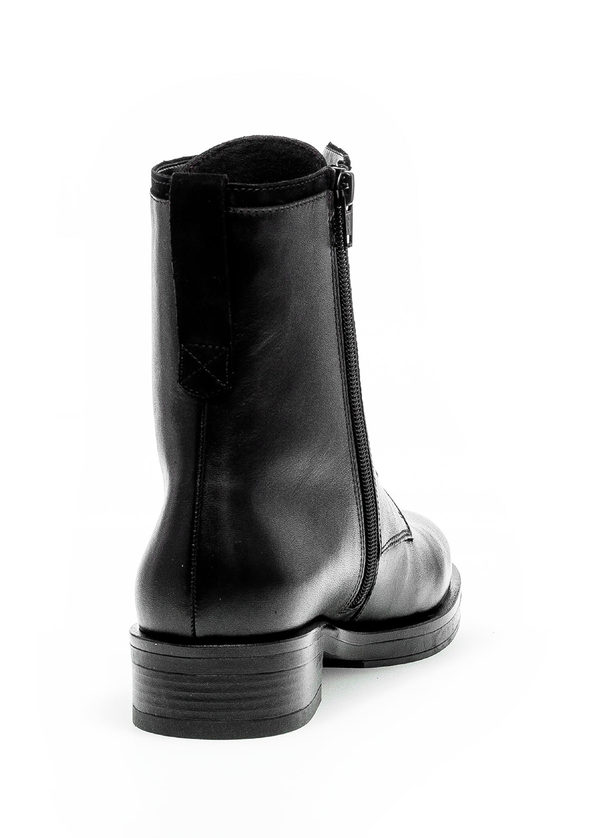 Nauhalliset nilkkurit - musta nahka