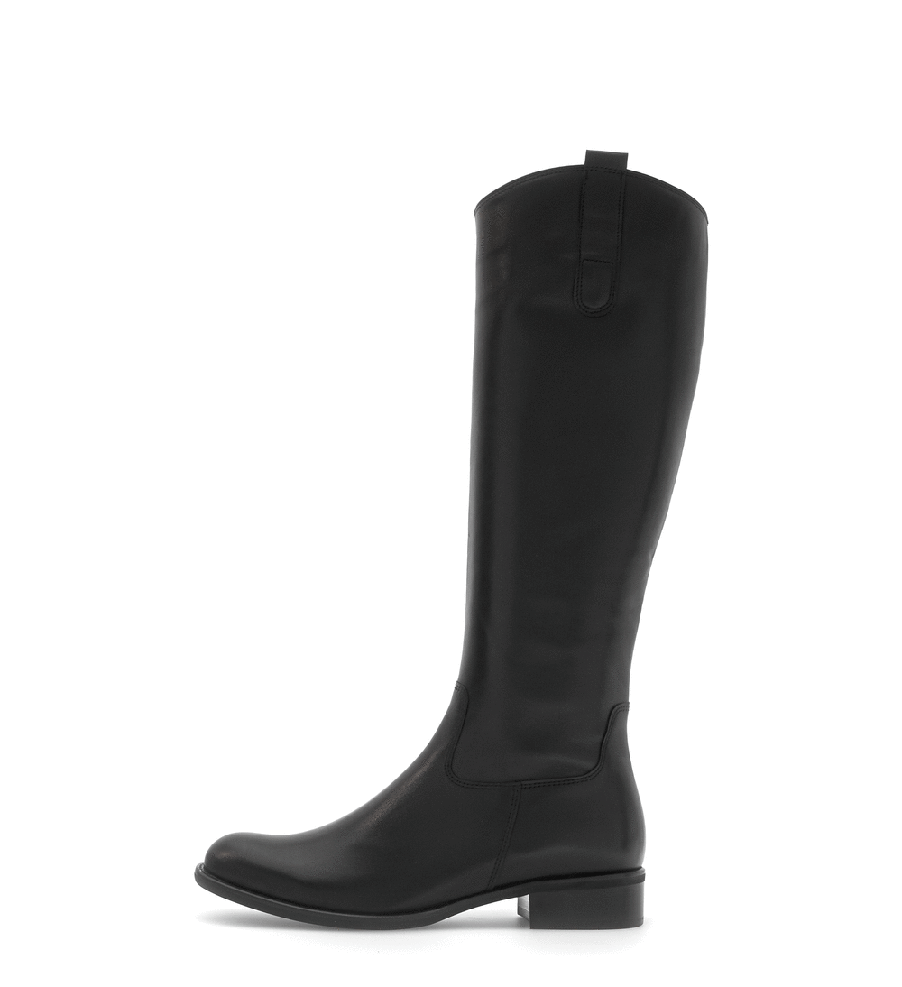 Boots - black leather, S shaft