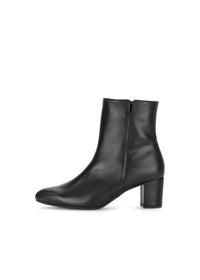Lace-free ankle boots with a block heel - black leather