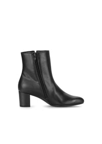 Lace-free ankle boots with a block heel - black leather