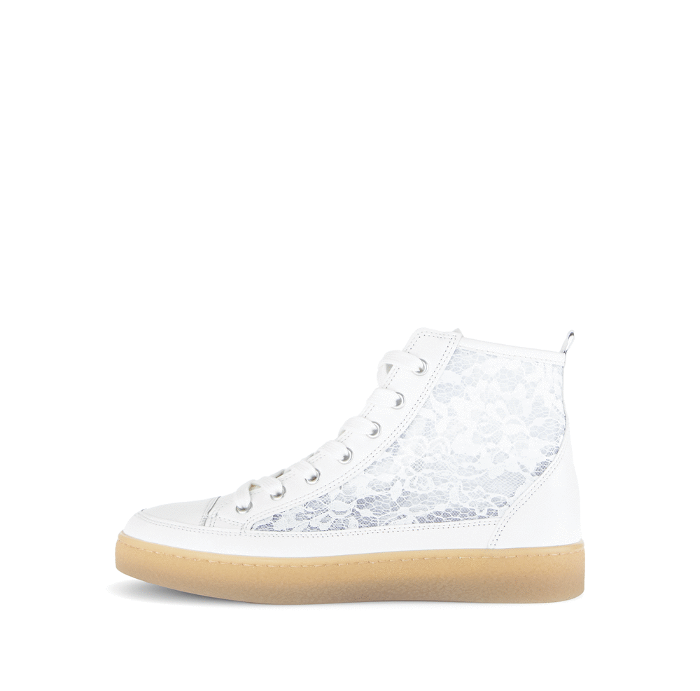 Varrelliset pitsitennarit - valkoinen nahka ja pitsikangas