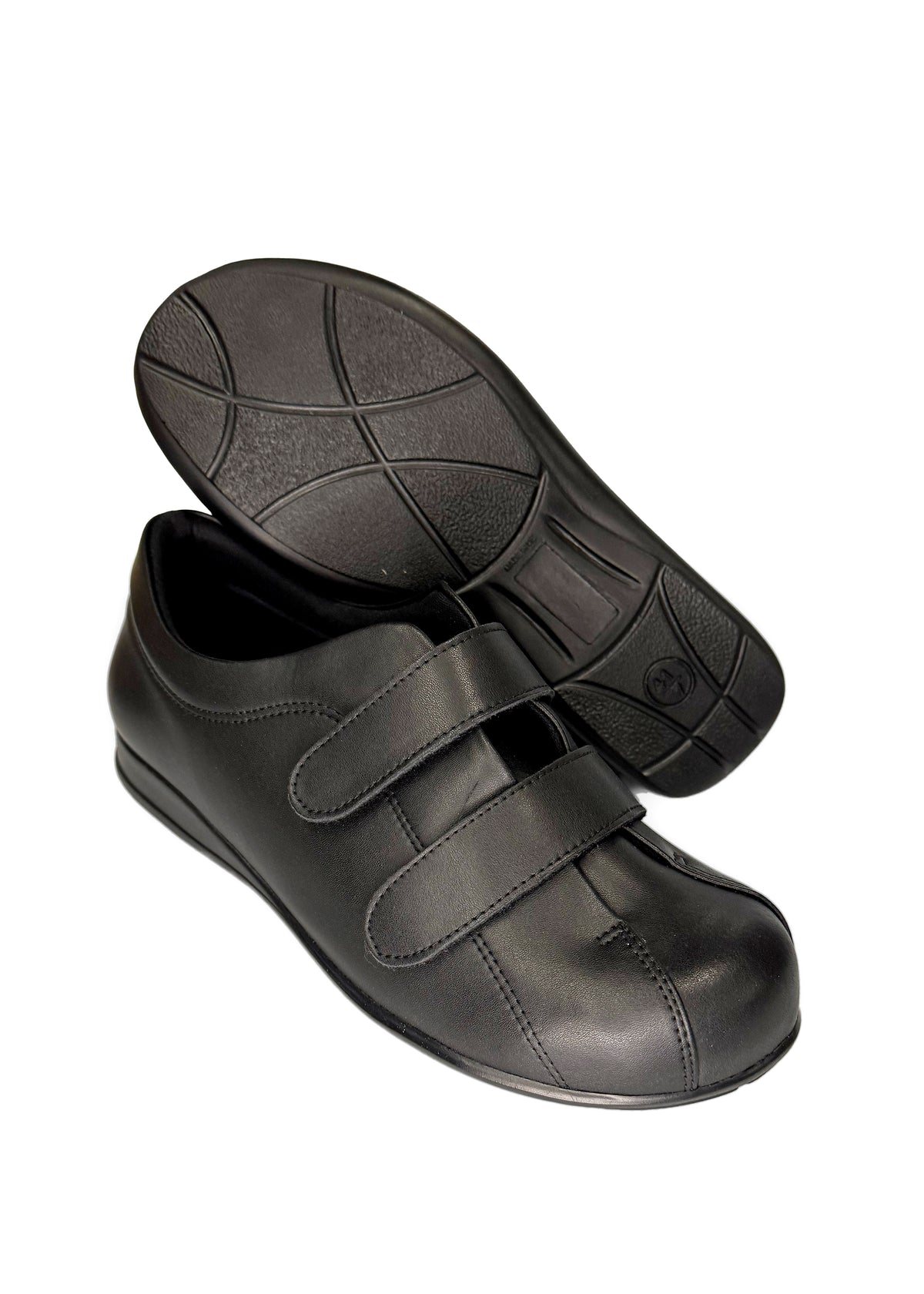 Terveyskengät tarroilla - musta nahka, erittäin leveä lesti