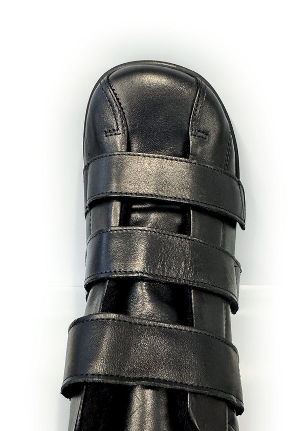 Hälsoskor med kardborreband - svart läder, mycket bred läst