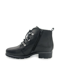 Ankelboots med klack - svart läder, bred bredd