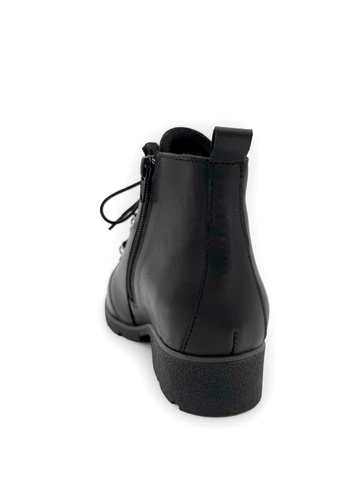 Ankelboots med klack - svart läder, bred bredd