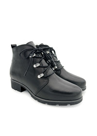 Ankelboots med klack - svart läder, bred bredd