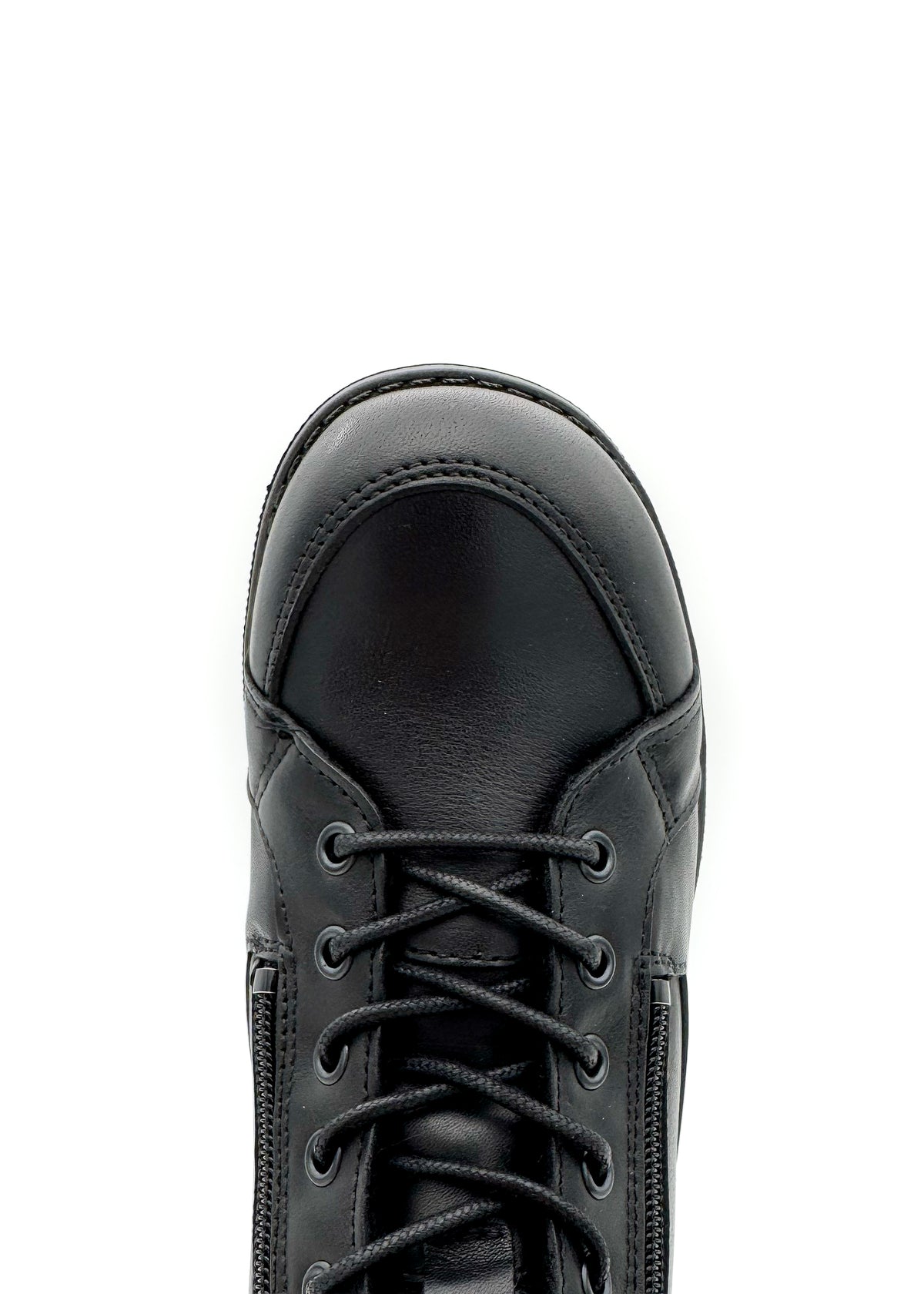 Nilkkurit pitävällä pohjalla - musta nahka, leveä lesti