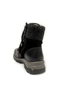 Winter ankle boots with a grippy friction sole - black leather, wide last