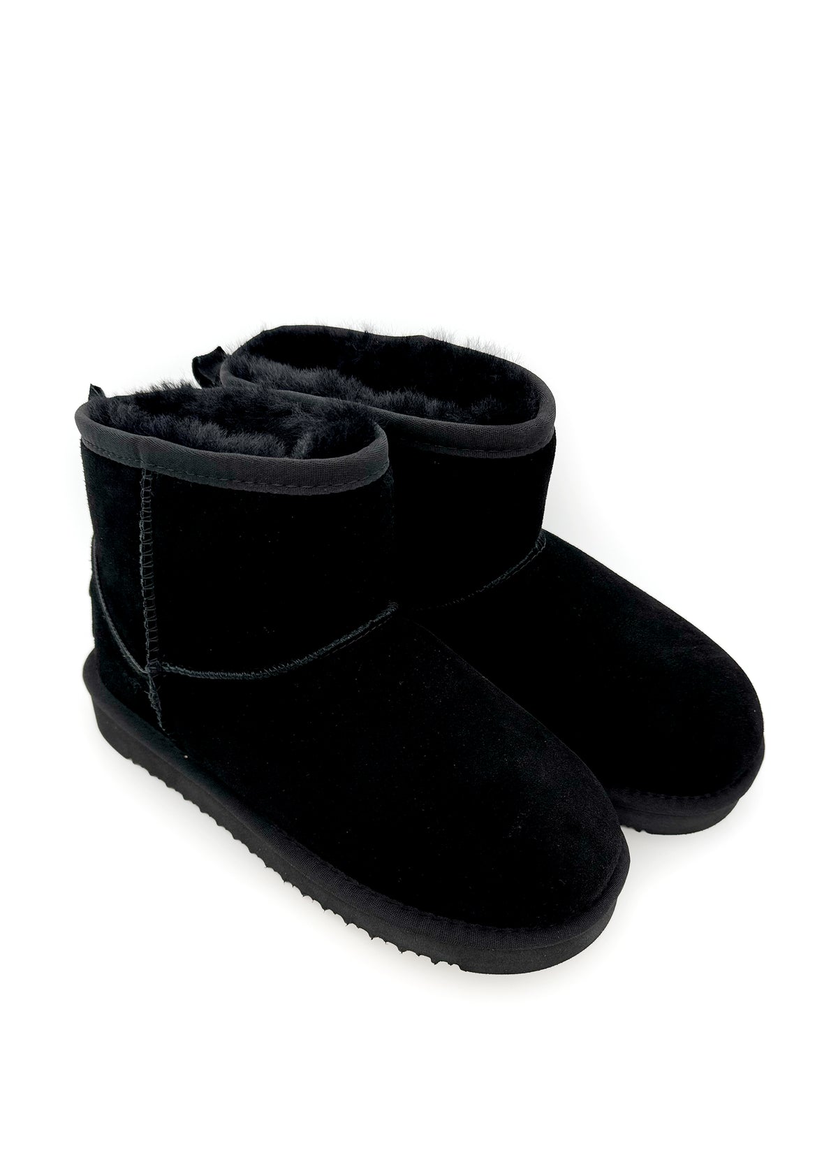 Warm winter boots - black