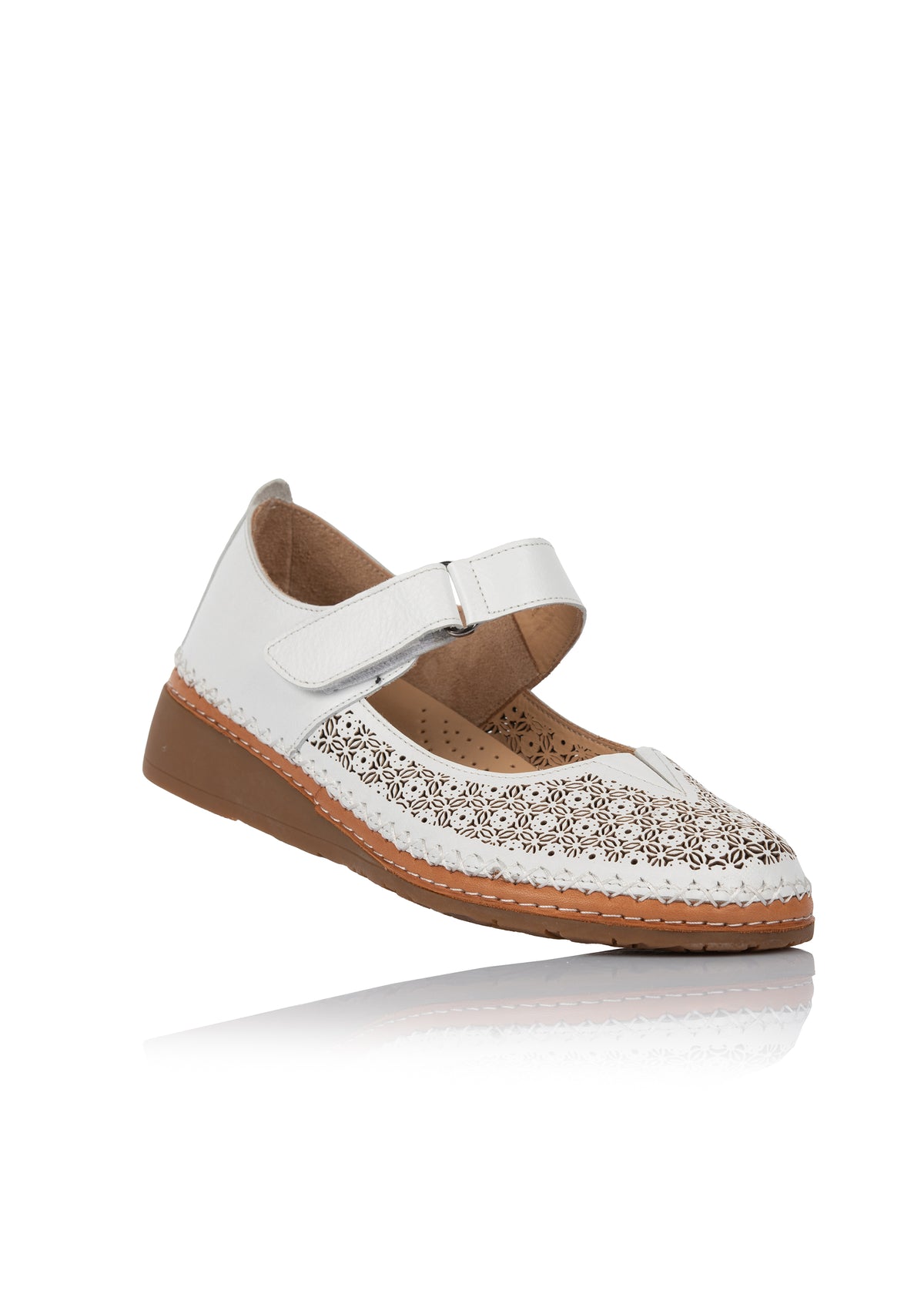 Ballerinaskor med kardborreband - Andrea, vitt perforerat läder