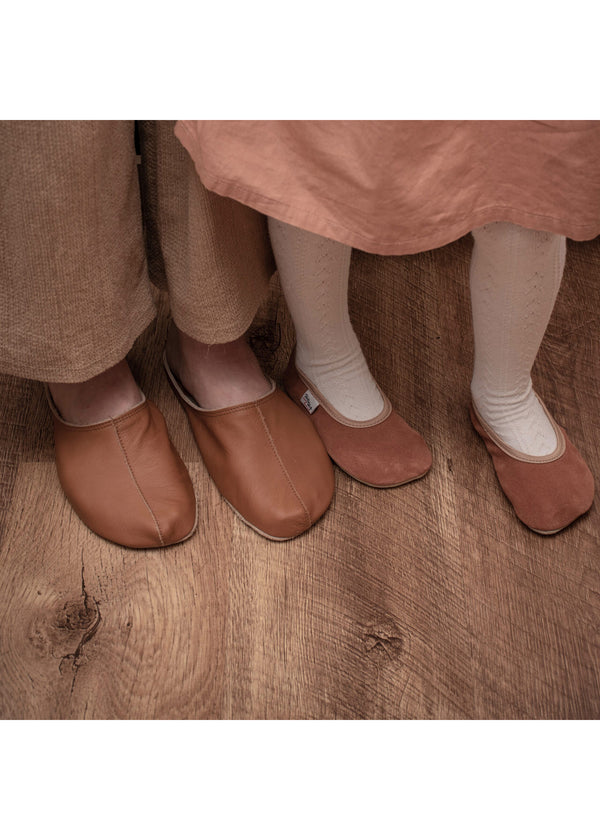 Sulbi-tofflor - brunt läder