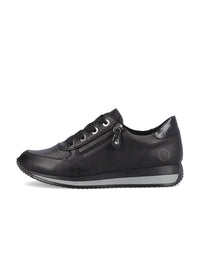 Sneakers - svarta