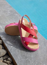 Sandaalit paksulla pohjalla - pinkki, punainen, tarrakiinnitys