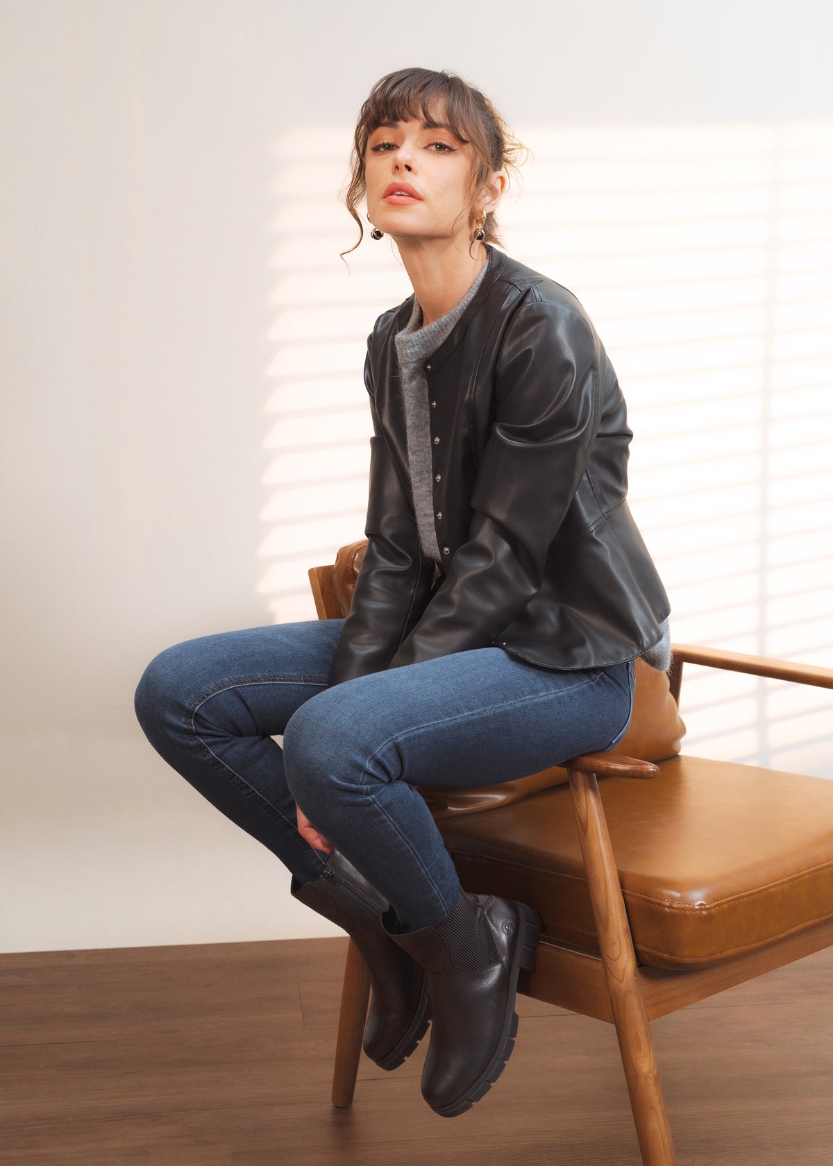 Chelseanilkkurit maiharipohjalla - musta nahka