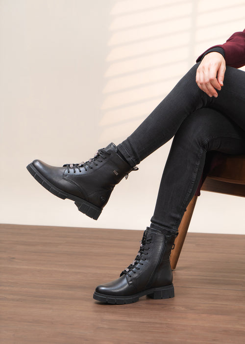 Maiharit - musta nahka, timanttikoristeet nauhoissa, Remonte-TEX