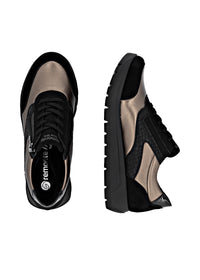 Tennarit pienellä kiilakorolla - mustat ja ruskeat sävyt, vegaaninen