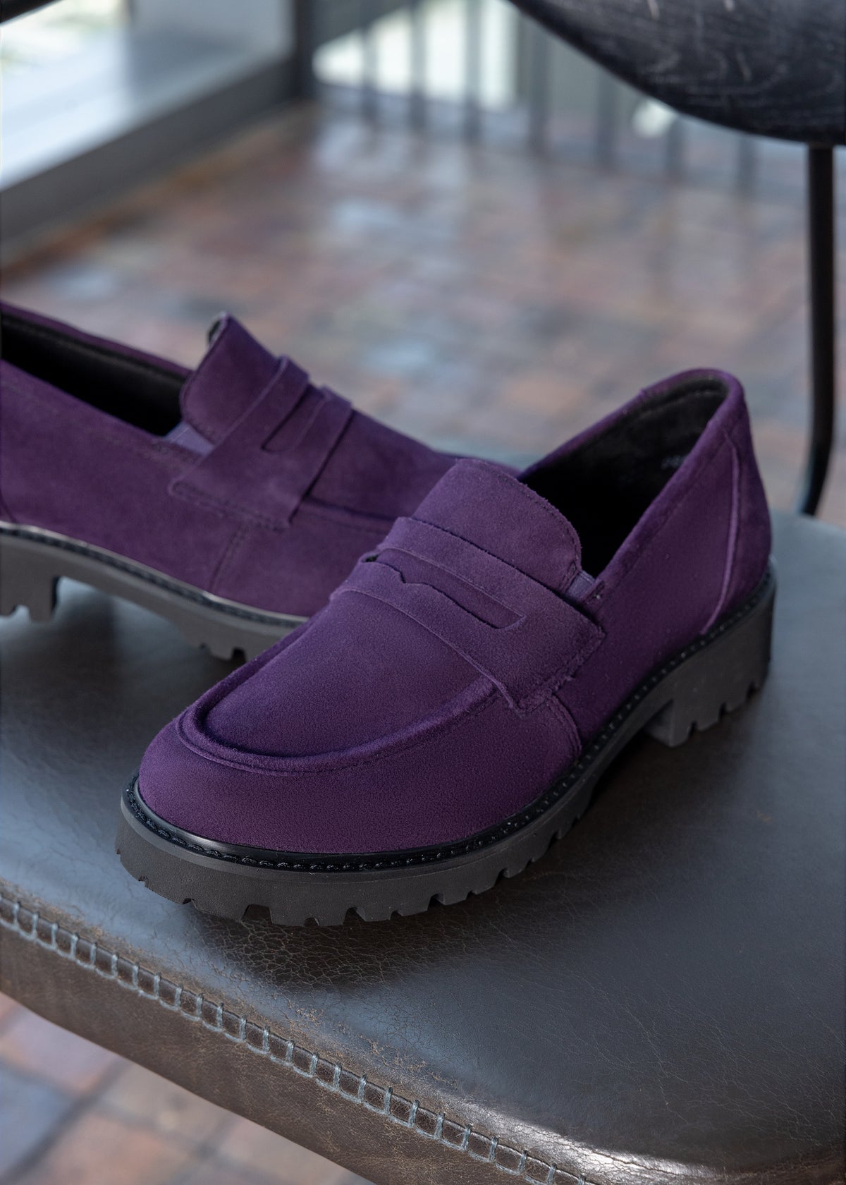 Loaferit paksulla pohjalla - violetti nahka