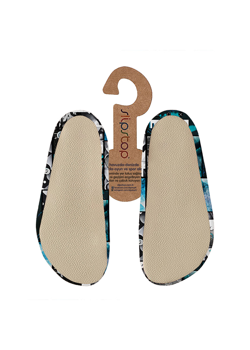 Children's slippers - Pagoto, light blue, giants