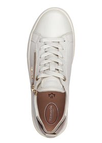 Sneakers - cream leather