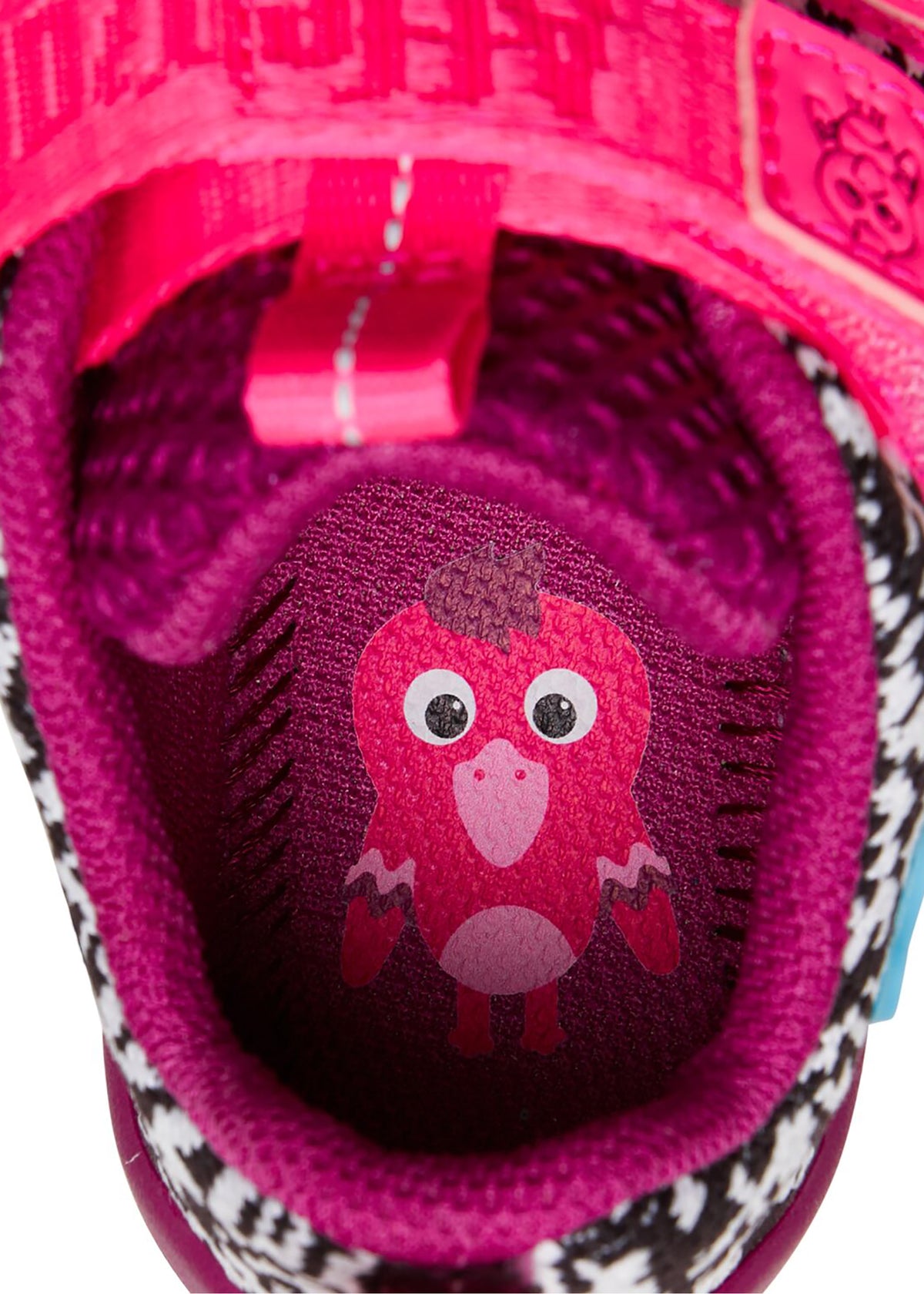 Lasten Flamingo-paljasjalkatennarit - Sneaker Knit Happy, musta-valkoinen neulos, violetti pohja, pinkit tarrat