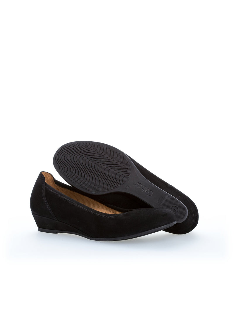 Wedge open shoes - black nubuck leather