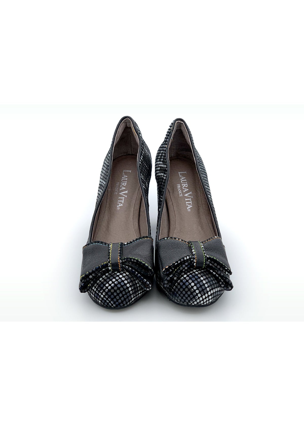 High heels with stiletto heel - dark pattern